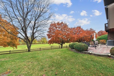 Tiny photo for 351 S Dominion Drive, Wood Dale, IL 60191 (MLS # 12514678)