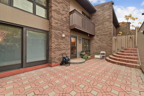 Tiny photo for 351 S Dominion Drive, Wood Dale, IL 60191 (MLS # 12514678)