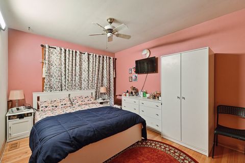 Tiny photo for 351 S Dominion Drive, Wood Dale, IL 60191 (MLS # 12514678)