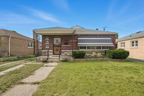 Photo of 12732 S Laflin Street, Calumet Park, IL 60827 (MLS # 12486003)
