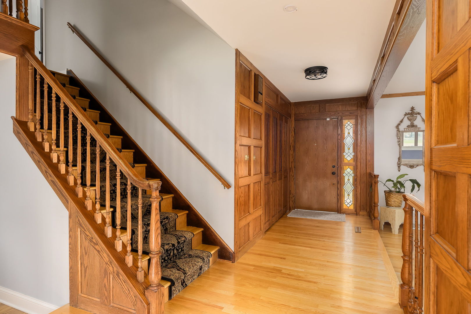 1813 E Maya Lane