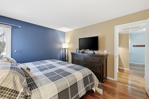 Tiny photo for 1821 Pebble Beach Circle #1, Elk Grove Village, IL 60007 (MLS # 12585328)