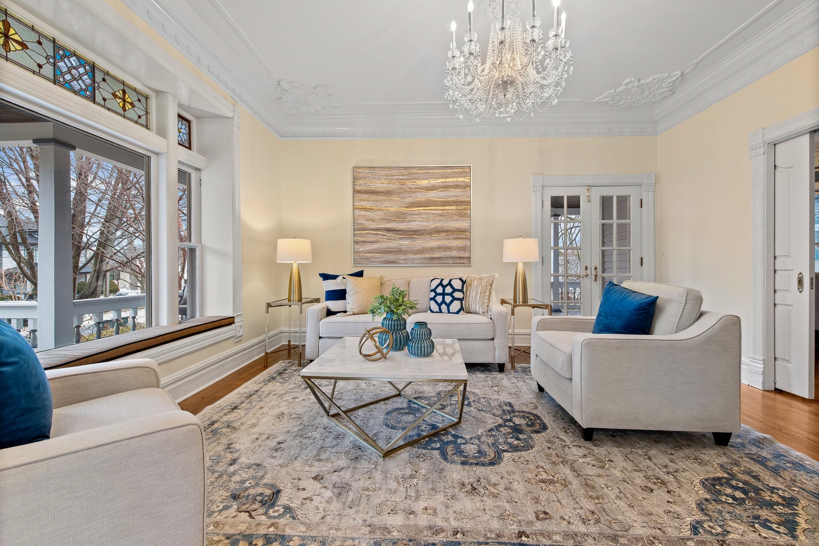 135 W Lake Street