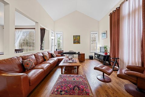 Tiny photo for 2188 Avalon Drive, Buffalo Grove, IL 60089 (MLS # 12650185)