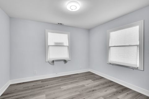 Tiny photo for 33670 N Lake Shore Drive, Grayslake, IL 60030 (MLS # 12398628)