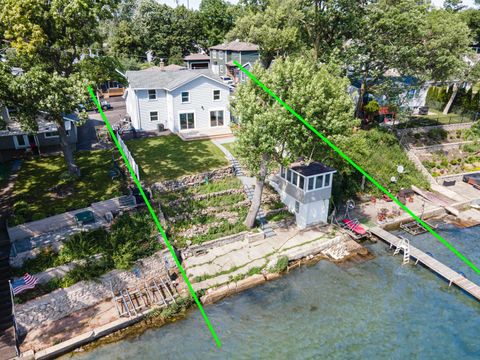 Tiny photo for 33670 N Lake Shore Drive, Grayslake, IL 60030 (MLS # 12398628)