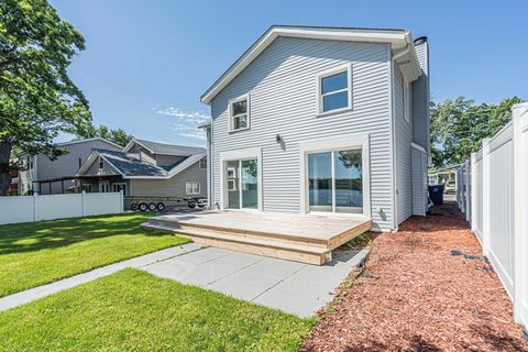 Tiny photo for 33670 N Lake Shore Drive, Grayslake, IL 60030 (MLS # 12398628)