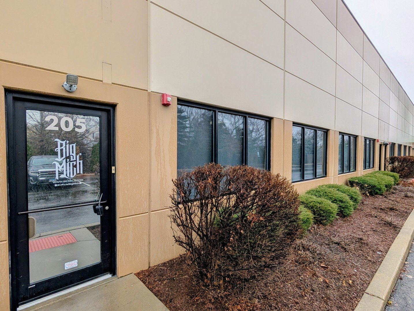 650 Willowbrook Center Parkway 205