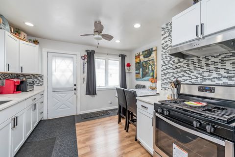 Tiny photo for 10383 W York House Road, Beach Park, IL 60087 (MLS # 12597373)