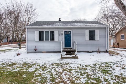 Photo of 10383 W York House Road, Beach Park, IL 60087 (MLS # 12597373)