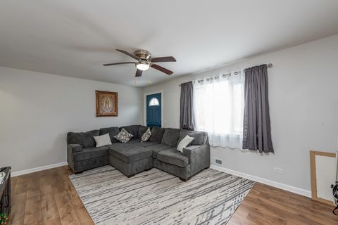 Tiny photo for 10383 W York House Road, Beach Park, IL 60087 (MLS # 12597373)