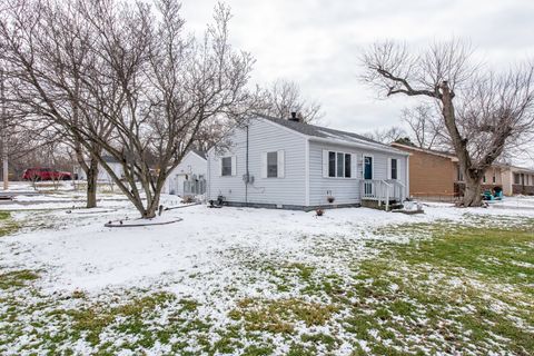 Tiny photo for 10383 W York House Road, Beach Park, IL 60087 (MLS # 12597373)