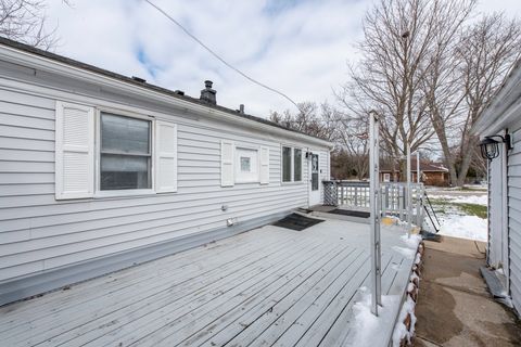 Tiny photo for 10383 W York House Road, Beach Park, IL 60087 (MLS # 12597373)