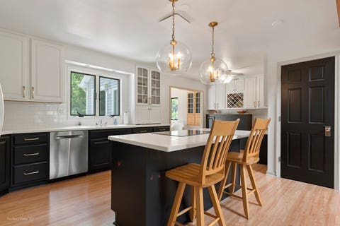 Tiny photo for 11505 S 86th Avenue, Palos Park, IL 60464 (MLS # 12697615)