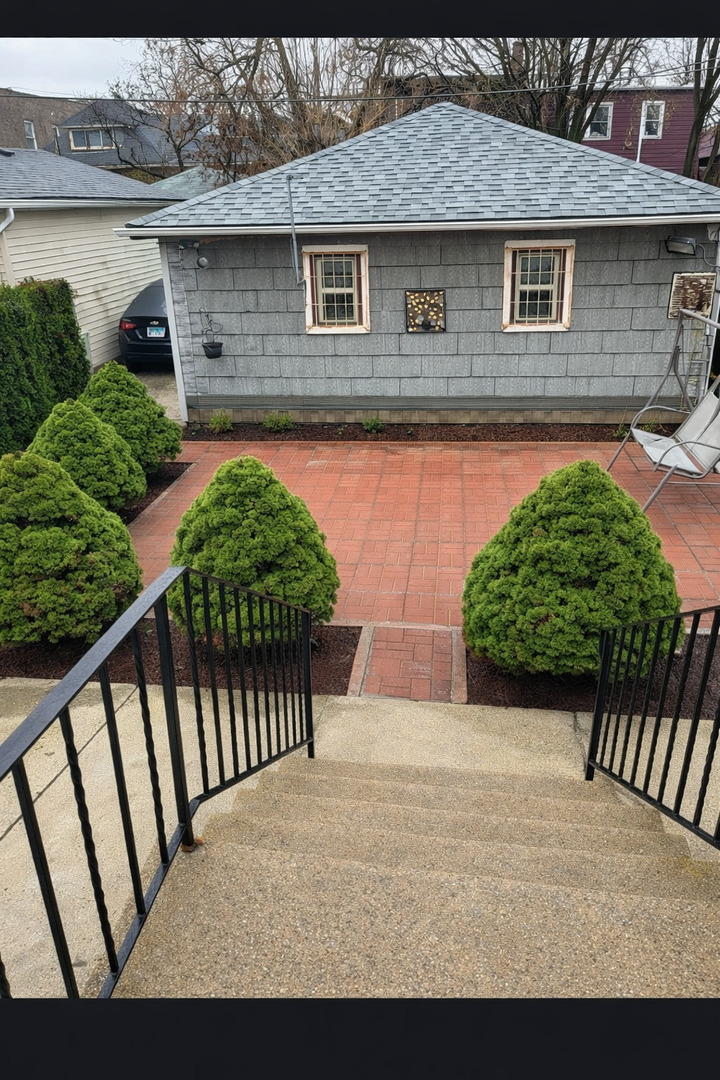 5716 S Campbell Avenue