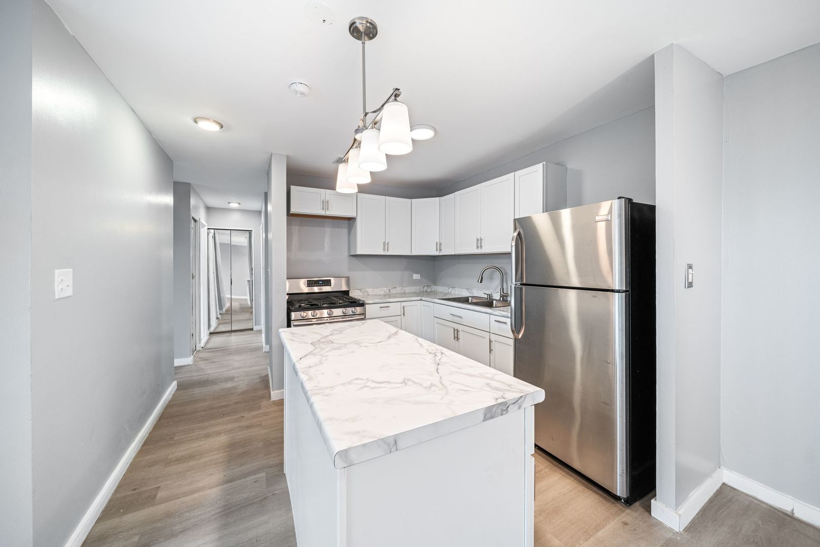 7854 S South Shore Drive 502
