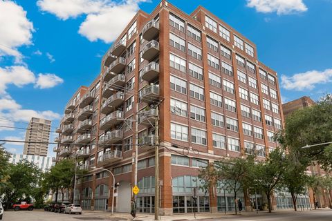 Photo of 933 W Van Buren Street #516, Chicago, IL 60607 (MLS # 12517274)