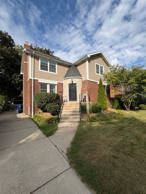 Tiny photo for 9210 S Trumbull Avenue, Evergreen Park, IL 60805 (MLS # 12510613)