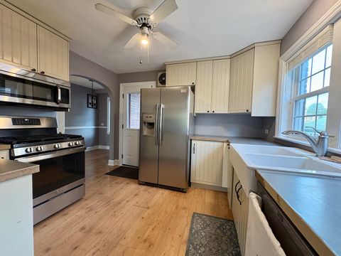 Tiny photo for 9210 S Trumbull Avenue, Evergreen Park, IL 60805 (MLS # 12510613)