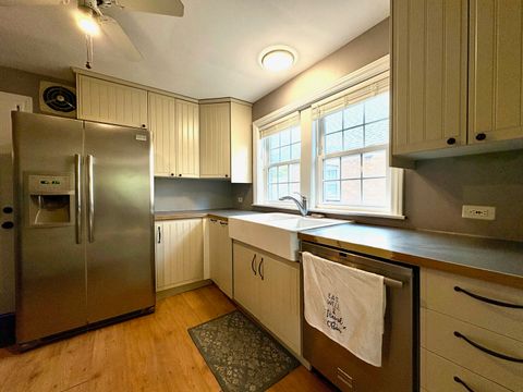 Tiny photo for 9210 S Trumbull Avenue, Evergreen Park, IL 60805 (MLS # 12510613)