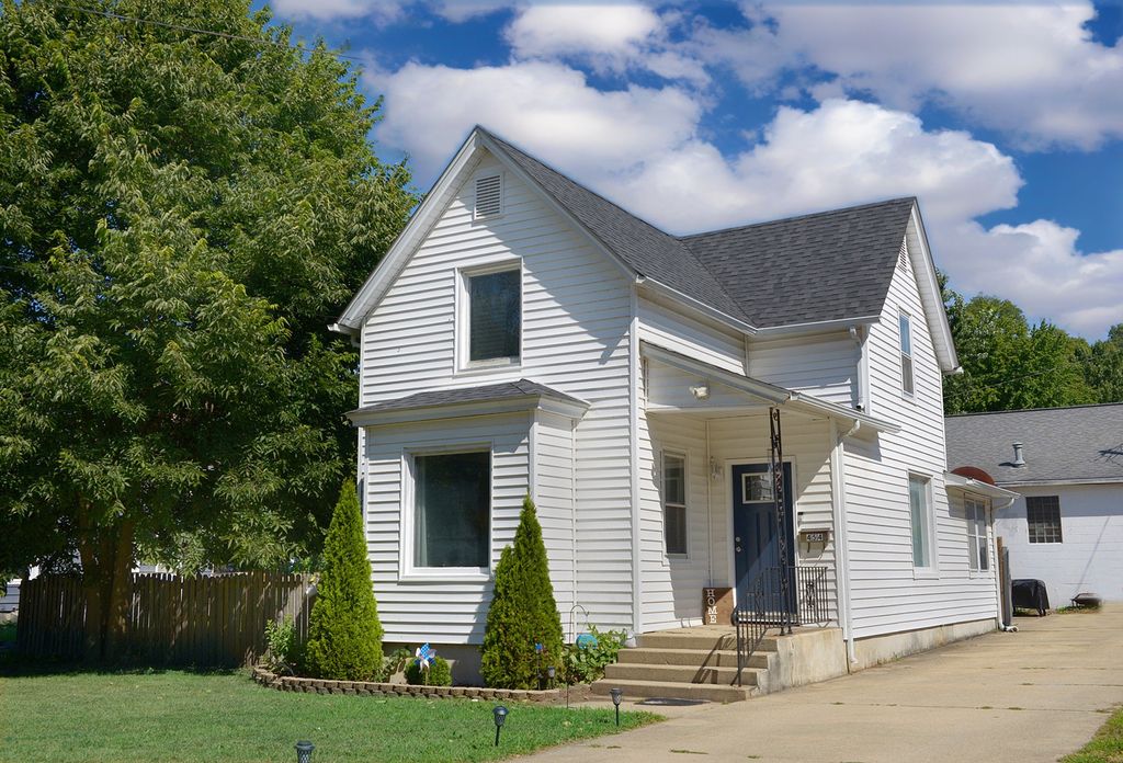 Photo for 454 Washington Street, Marseilles, IL 61341 (MLS # 12460737)