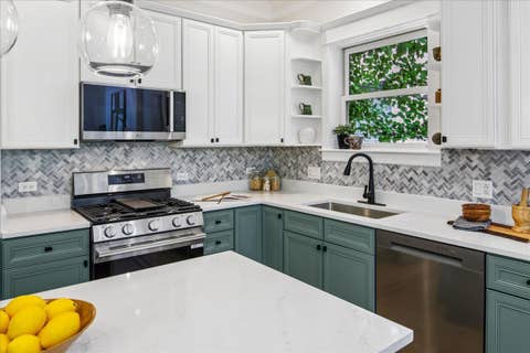 Tiny photo for 4728 N Malden Street #3N, Chicago, IL 60640 (MLS # 12706937)