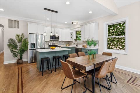 Tiny photo for 4728 N Malden Street #3N, Chicago, IL 60640 (MLS # 12706937)
