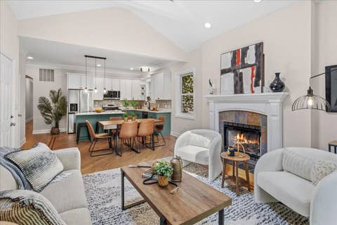 Tiny photo for 4728 N Malden Street #3N, Chicago, IL 60640 (MLS # 12706937)