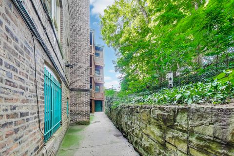 Tiny photo for 1522 E 59th Street #2F, Chicago, IL 60637 (MLS # 12455031)