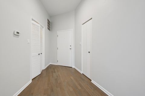 Tiny photo for 2512 N BOSWORTH Avenue #306, Chicago, IL 60614 (MLS # 12499156)