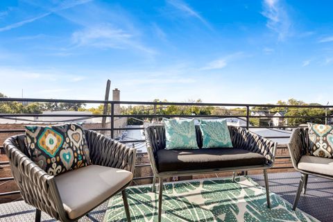 Tiny photo for 2623 W Belmont Avenue #3, Chicago, IL 60618 (MLS # 12484794)
