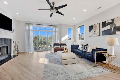 Tiny photo for 2623 W Belmont Avenue #3, Chicago, IL 60618 (MLS # 12484794)