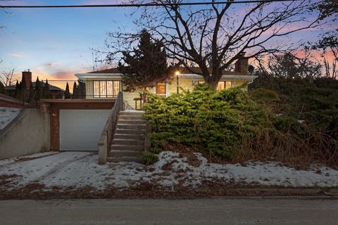 Photo of 119 S Hill Street, Woodstock, IL 60098 (MLS # 12553224)