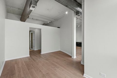 Tiny photo for 1530 S State Street #431, Chicago, IL 60605 (MLS # 12576460)