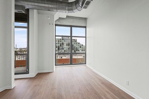 Tiny photo for 1530 S State Street #431, Chicago, IL 60605 (MLS # 12576460)