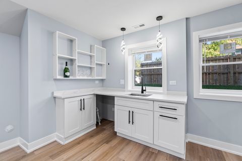 Tiny photo for 657 N PINE Avenue, Chicago, IL 60644 (MLS # 12491599)