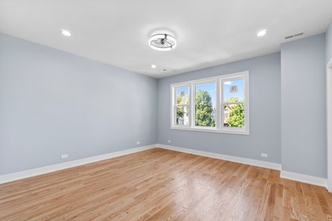 Tiny photo for 657 N PINE Avenue, Chicago, IL 60644 (MLS # 12491599)