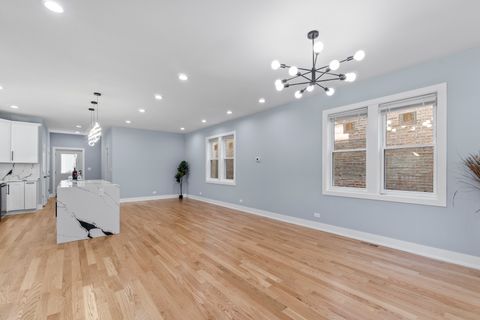Tiny photo for 657 N PINE Avenue, Chicago, IL 60644 (MLS # 12491599)