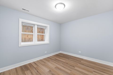 Tiny photo for 657 N PINE Avenue, Chicago, IL 60644 (MLS # 12491599)