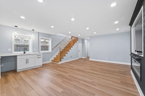 Tiny photo for 657 N PINE Avenue, Chicago, IL 60644 (MLS # 12491599)