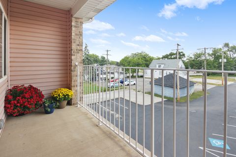 Tiny photo for 18215 Wentworth Avenue #3B, Lansing, IL 60438 (MLS # 12455575)