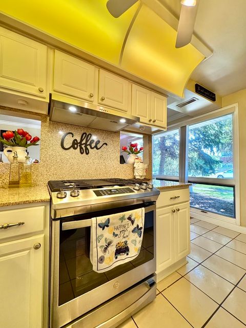 Tiny photo for 1247 S Mannheim Road #3, Westchester, IL 60154 (MLS # 12627106)