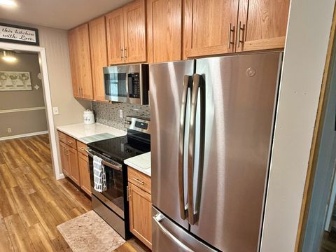 Tiny photo for 390 Hensley Hills Drive, Vienna, IL 62995 (MLS # 12581105)