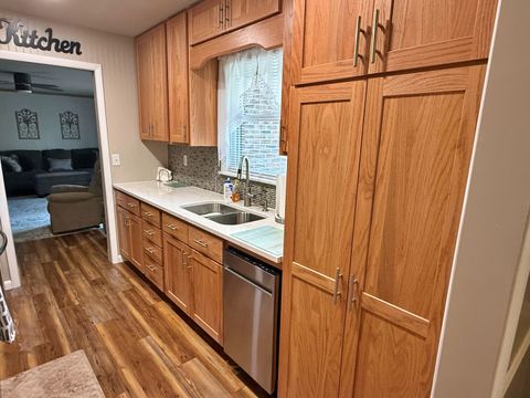 Tiny photo for 390 Hensley Hills Drive, Vienna, IL 62995 (MLS # 12581105)