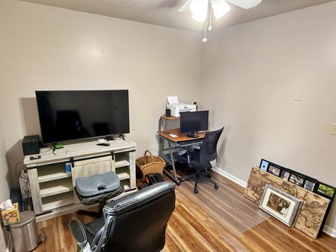 Tiny photo for 390 Hensley Hills Drive, Vienna, IL 62995 (MLS # 12581105)