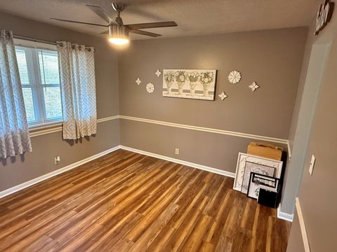 Tiny photo for 390 Hensley Hills Drive, Vienna, IL 62995 (MLS # 12581105)