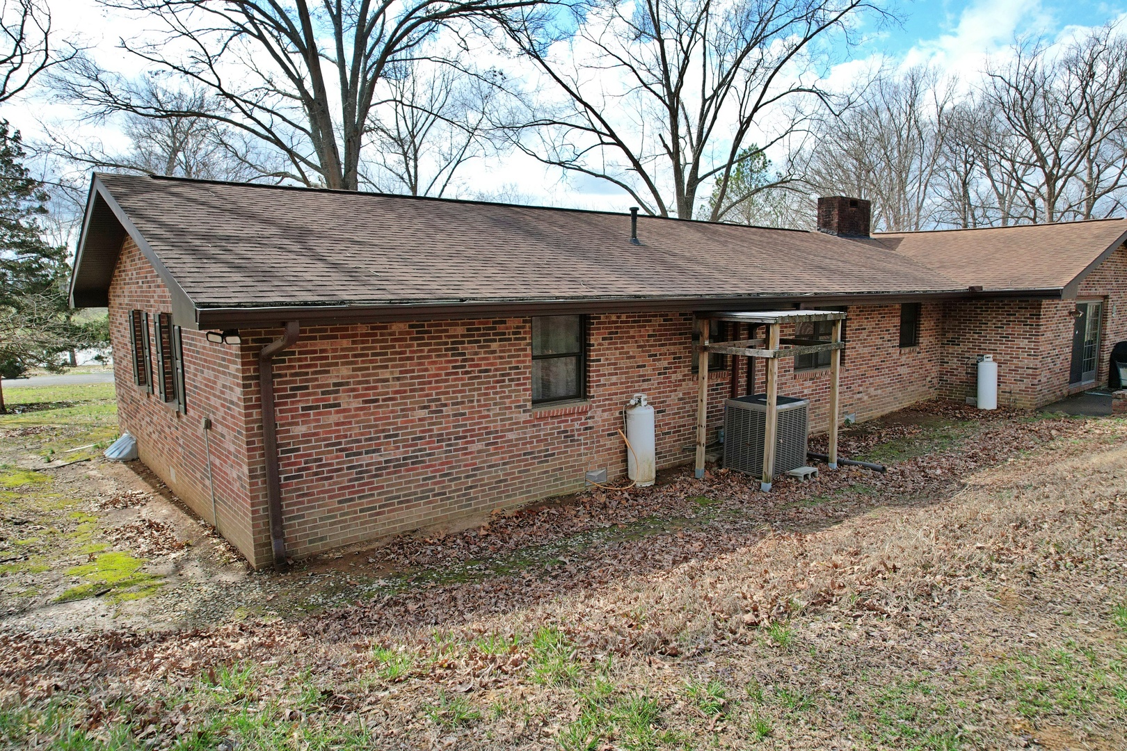 390 Hensley Hills Drive