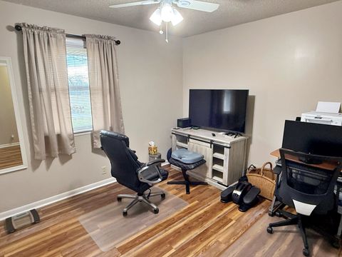 Tiny photo for 390 Hensley Hills Drive, Vienna, IL 62995 (MLS # 12581105)