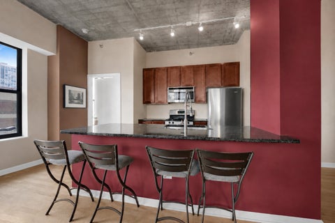 Tiny photo for 1122 W Catalpa Avenue #606, Chicago, IL 60640 (MLS # 12726025)