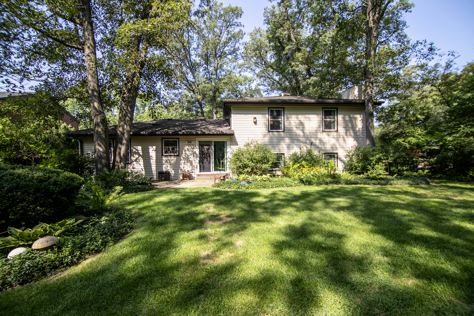 16 Deerfield Avenue